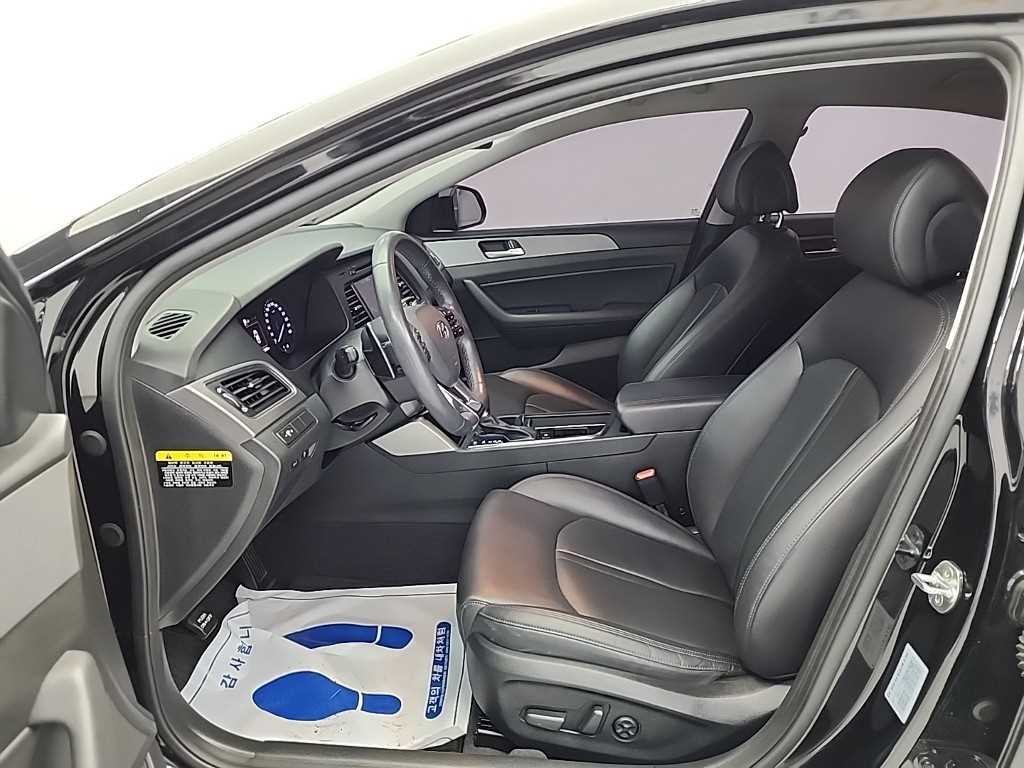 HYUNDAI Sonata - Vista 11