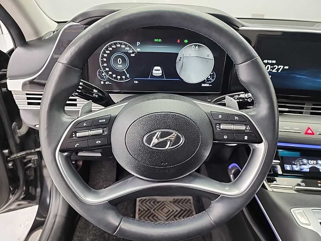 HYUNDAI Grandeur - Vista 9