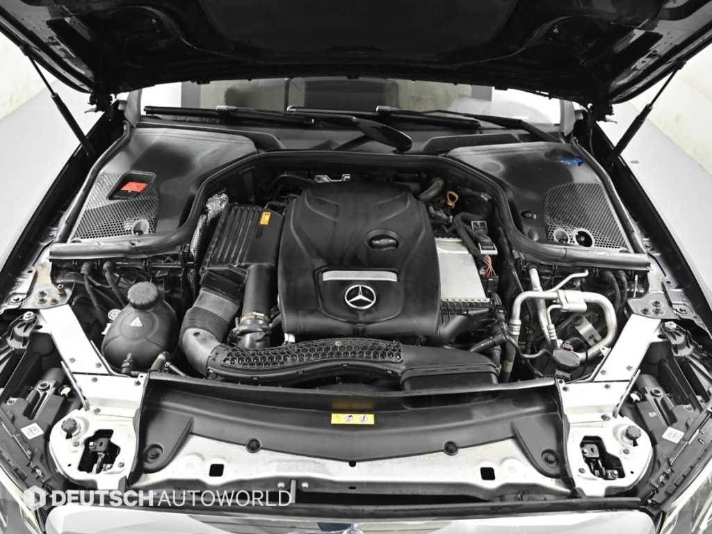 Mercedes Benz E class - Vista 6