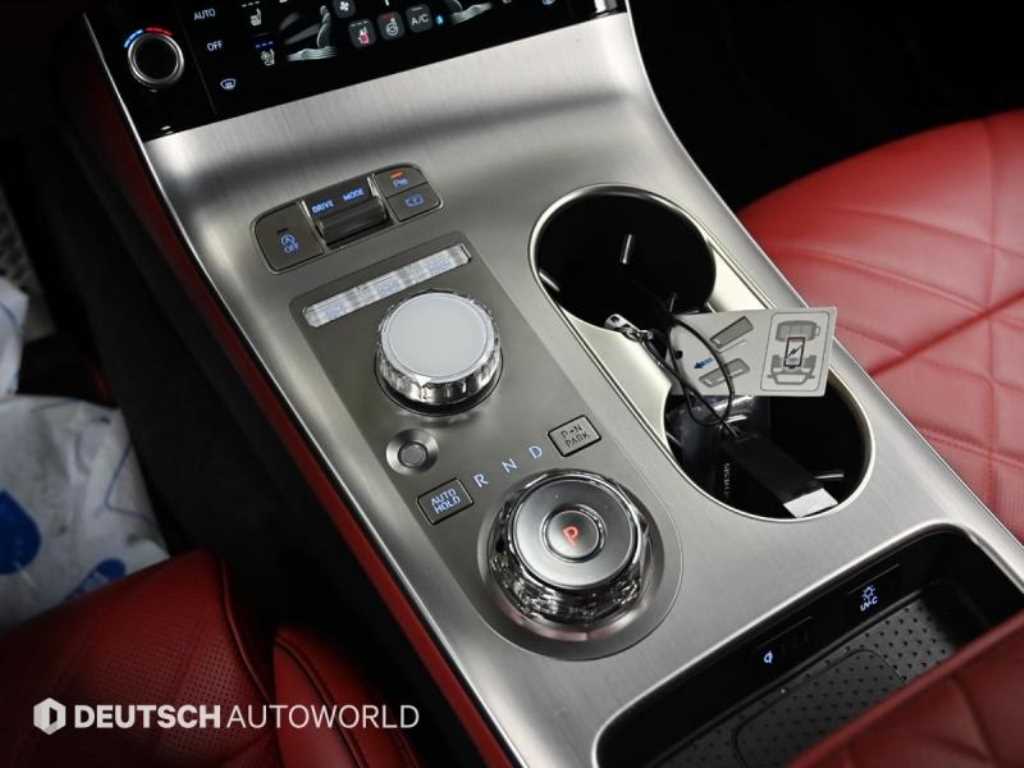 Genesis GV70 - Vista 9