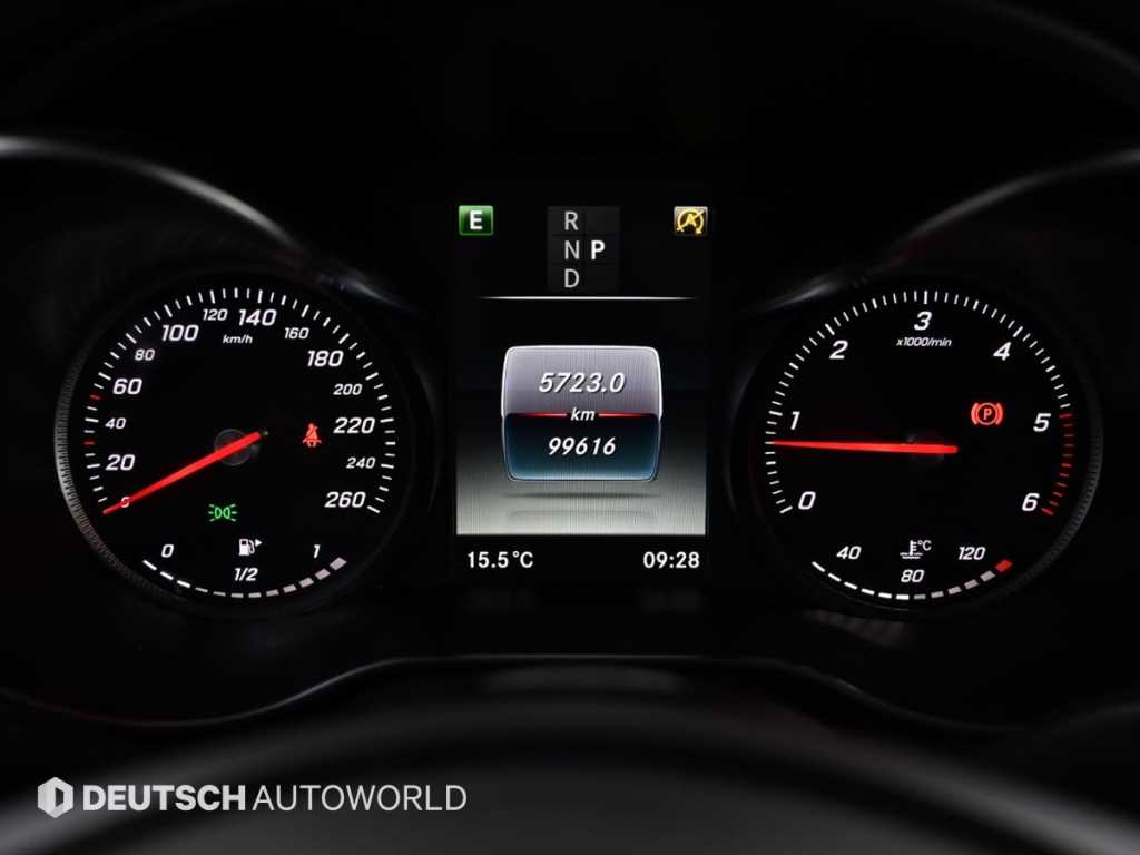 Mercedes Benz GLC Class - Vista 8