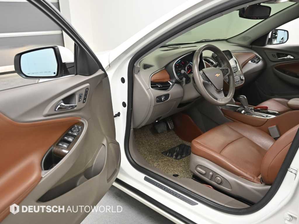 Chevrolet Malibu - Vista 11