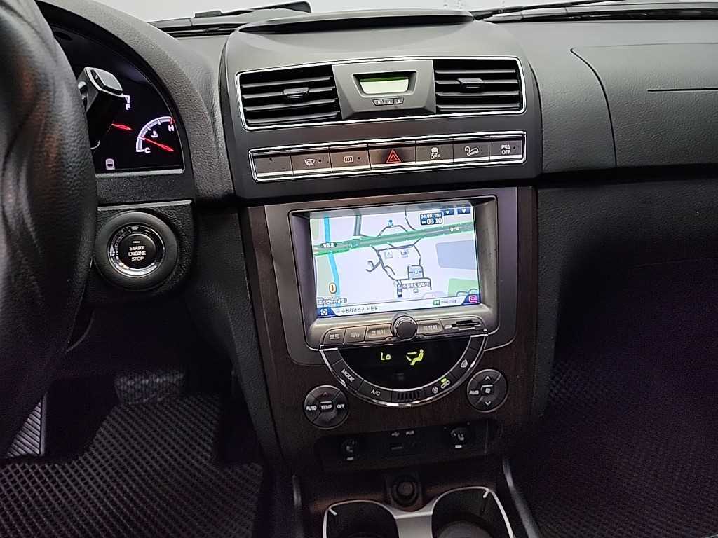 Ssangyong Rexton - Vista 10