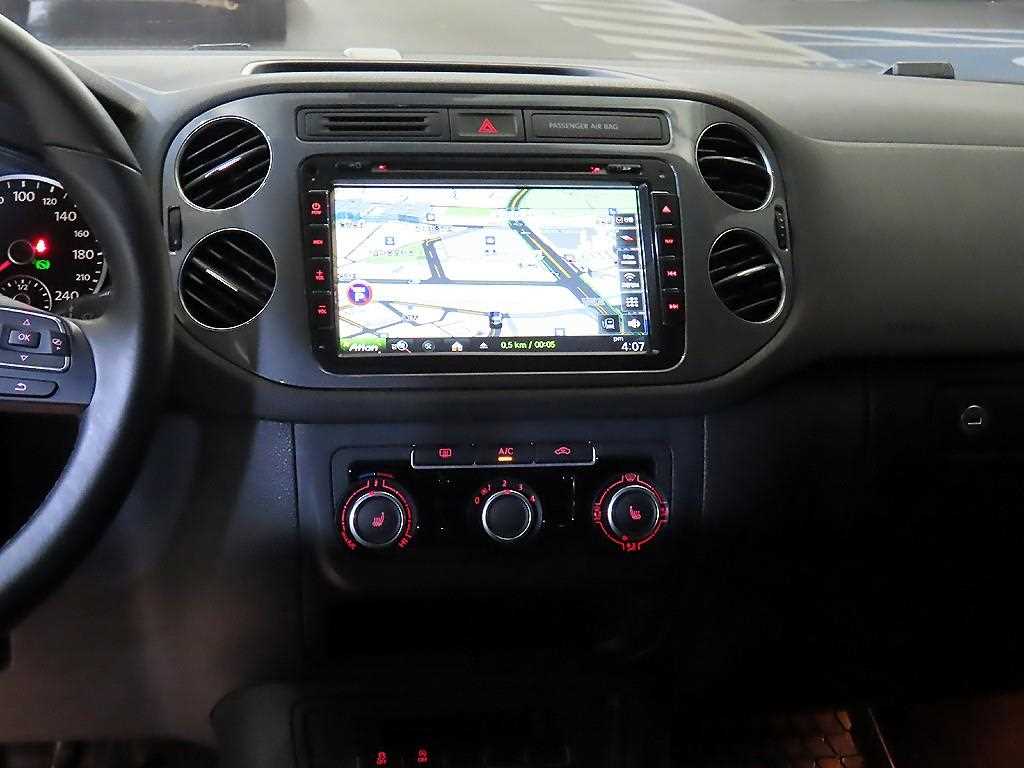 Volkswagen Tiguan - Vista 11