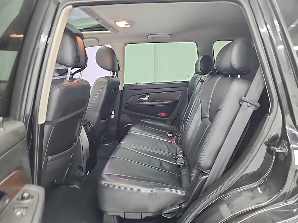 Ssangyong Rexton - Vista 12