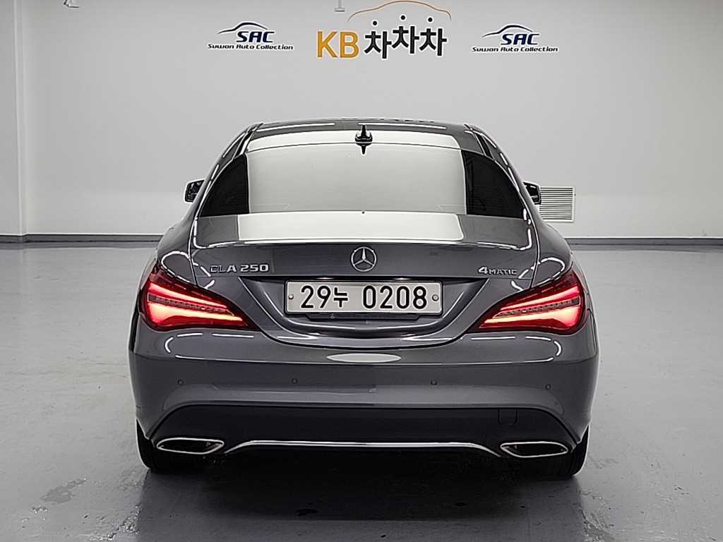 Mercedes Benz CLA Class - Vista 4