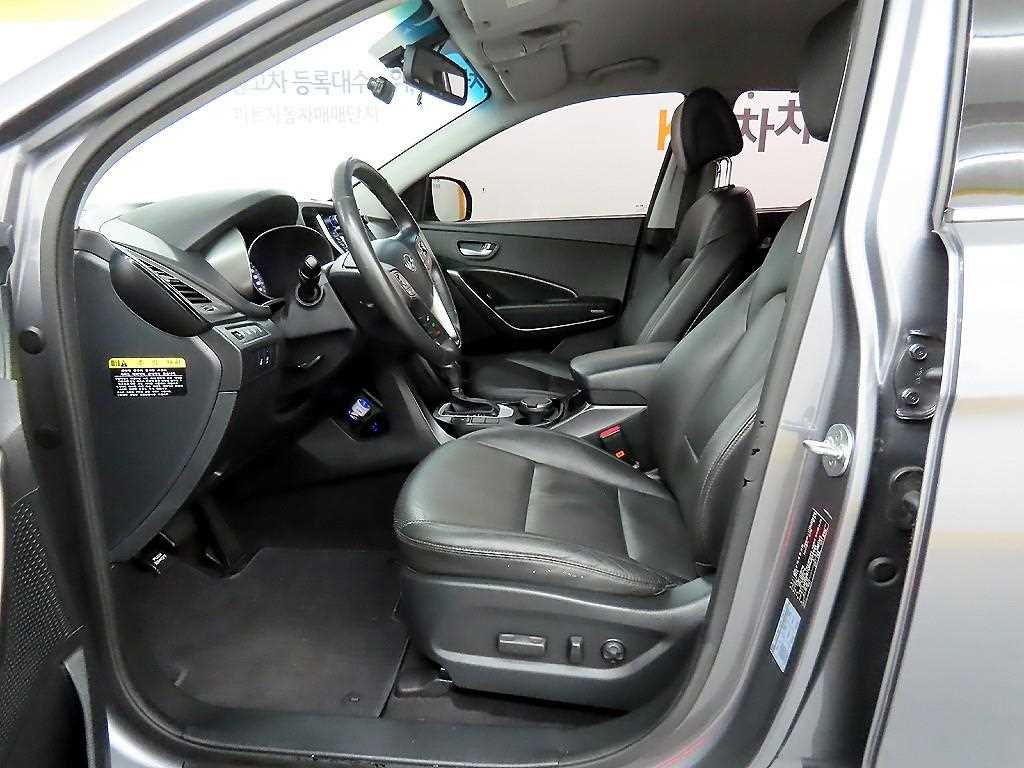 HYUNDAI Santa Fe - Vista 5