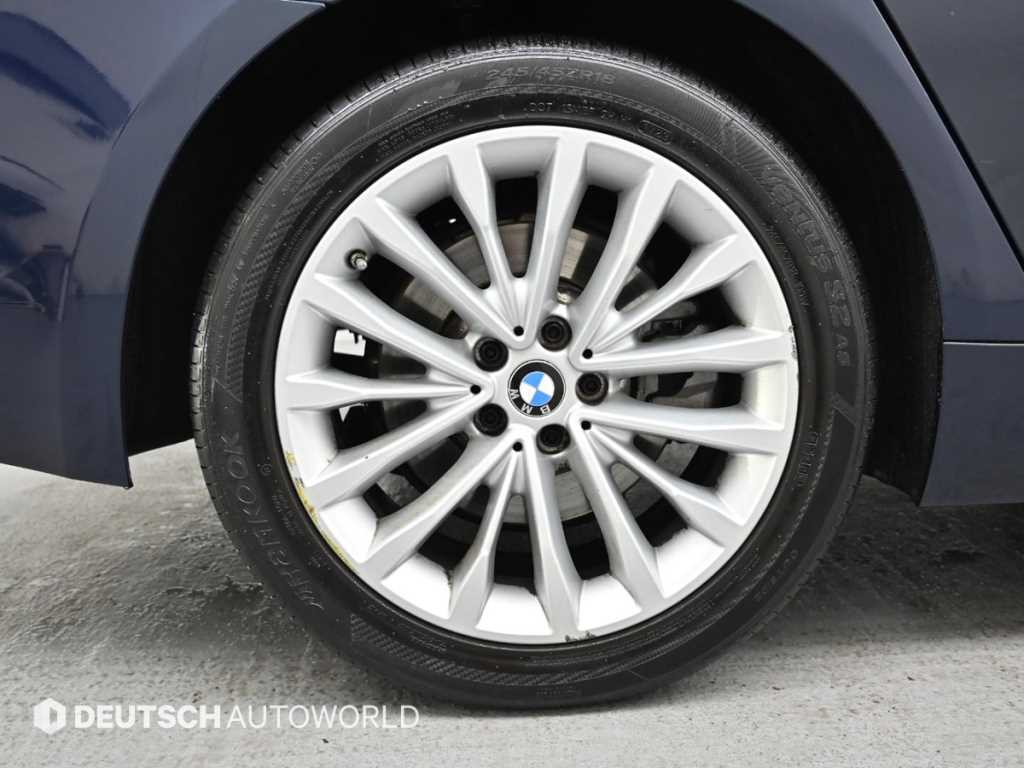 BMW 5 Series - Vista 5
