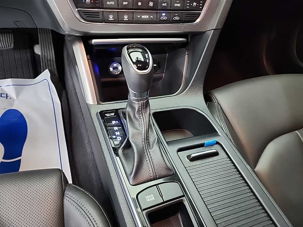 HYUNDAI Sonata - Vista 8