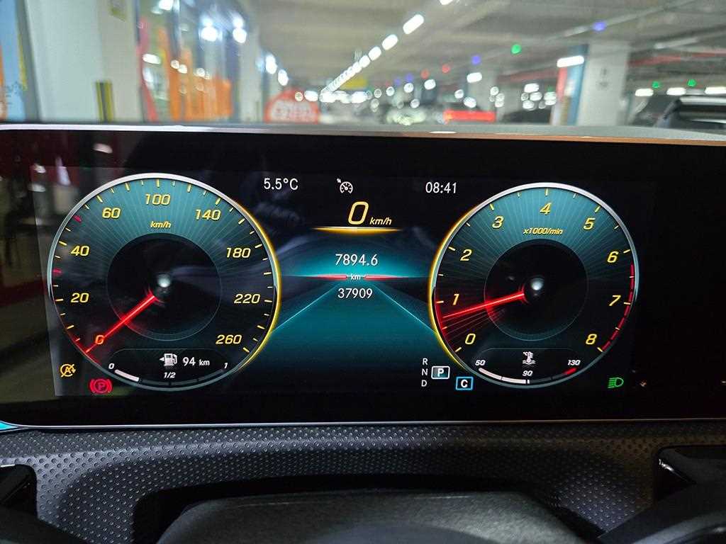 Mercedes Benz A Class - Vista 9