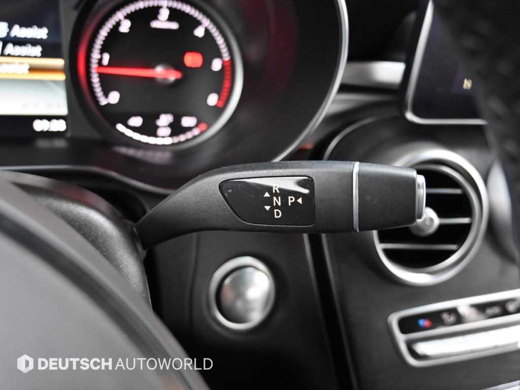 Mercedes Benz GLC Class - Vista 9