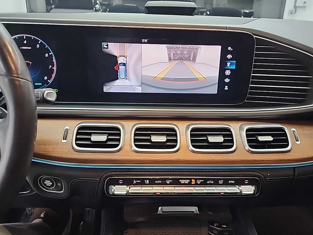 Mercedes Benz GLE Class - Vista 10