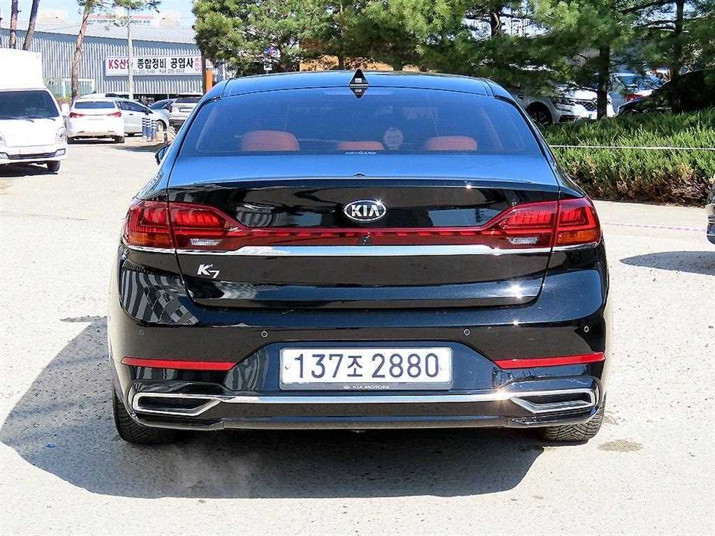 KIA K7 - Vista 4