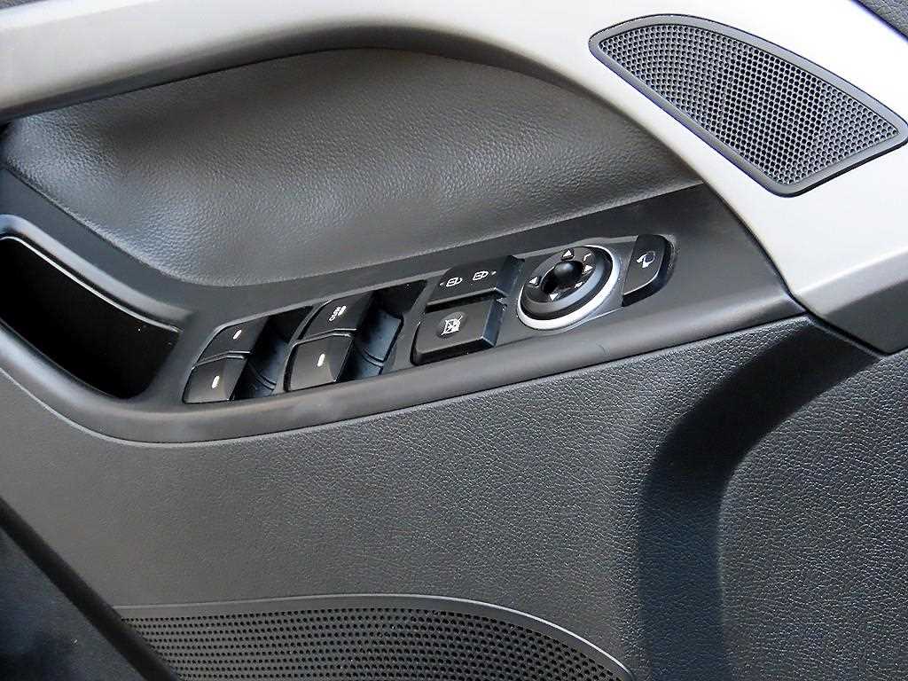 HYUNDAI Avante - Vista 11