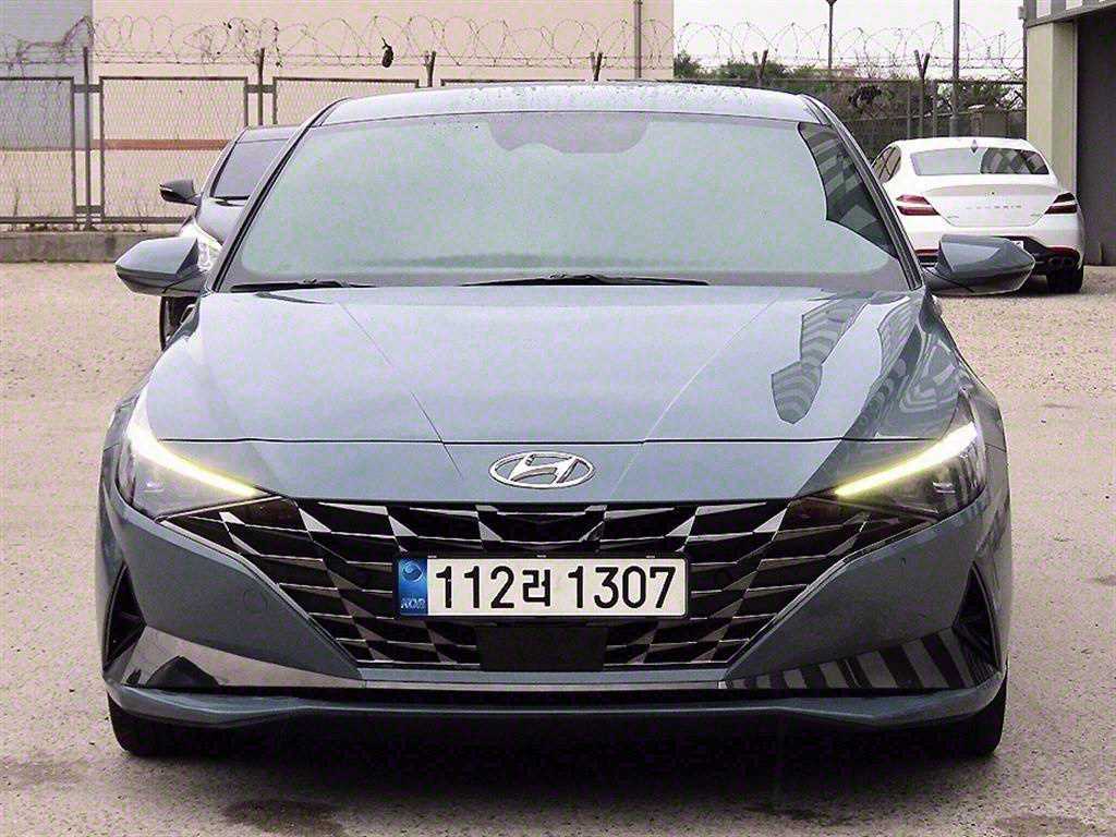 HYUNDAI Avante 2021 Gris - Importación desde Corea - HF Imports Iquique - Foto 1