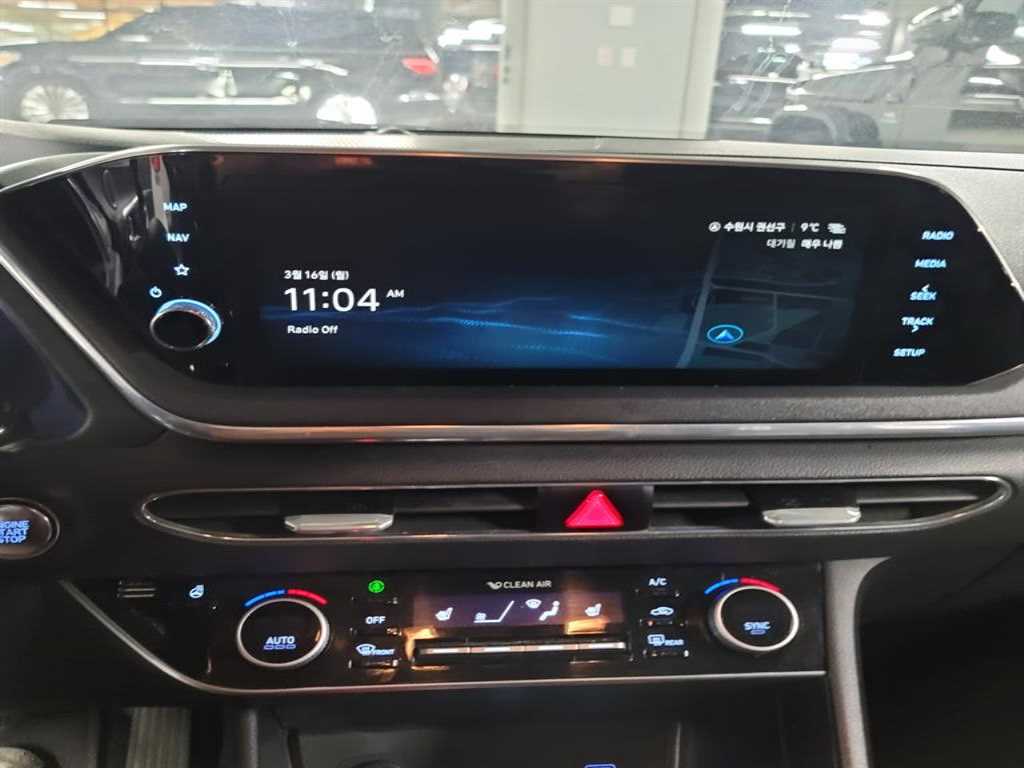 HYUNDAI Sonata - Vista 12