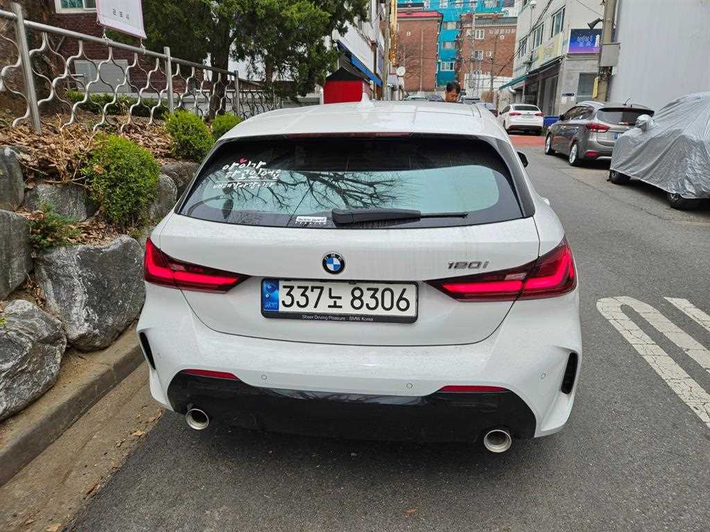 BMW 1 series - Vista 4