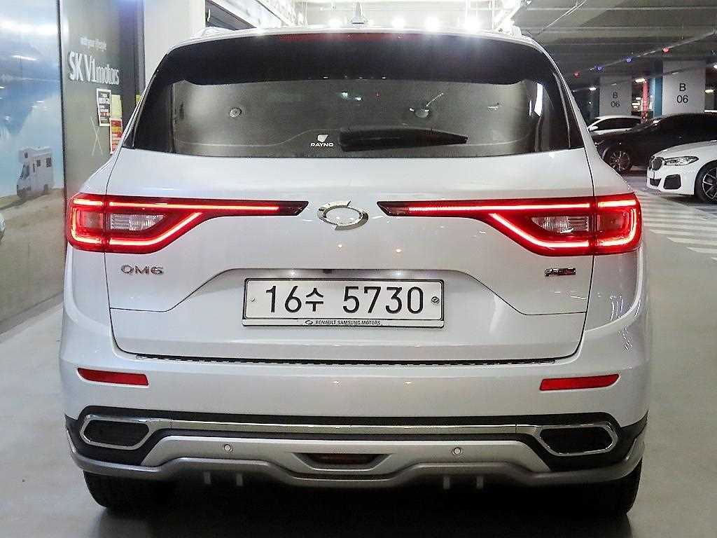 SAMSUNG QM6 - Vista 5