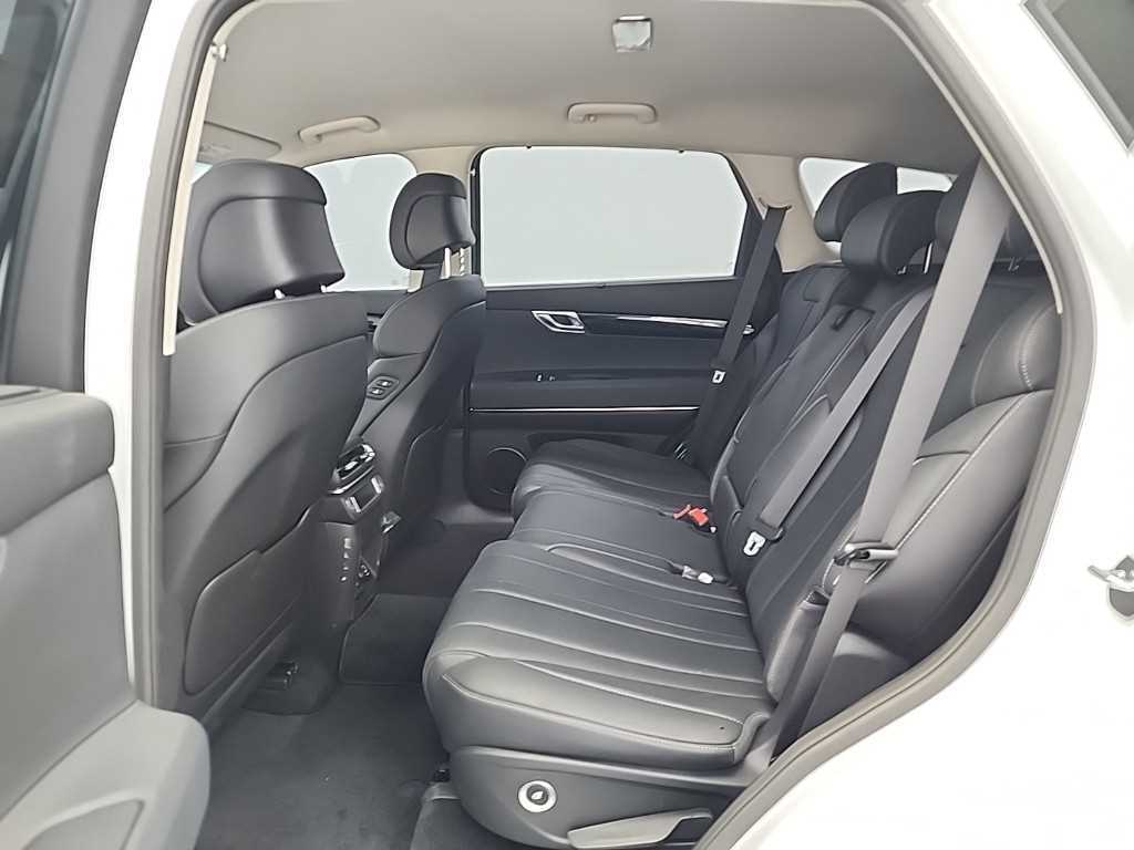 Genesis GV80 - Vista 12