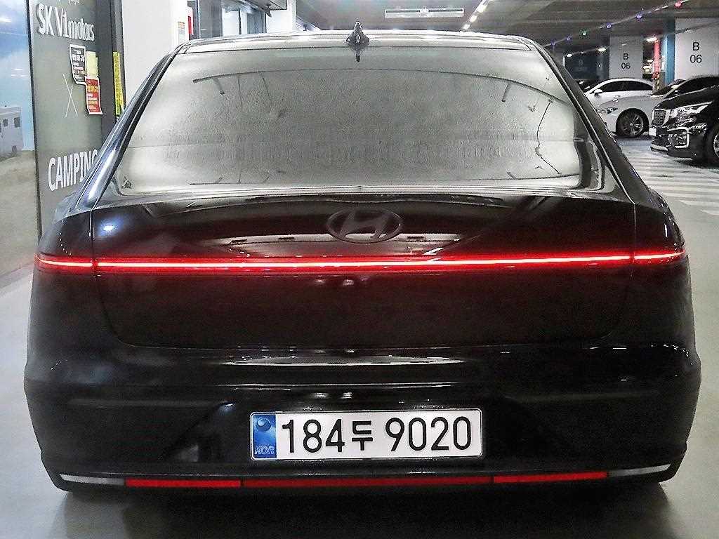 HYUNDAI Grandeur - Vista 5