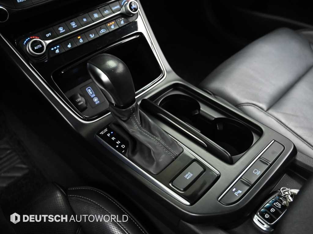 HYUNDAI Grandeur - Vista 9