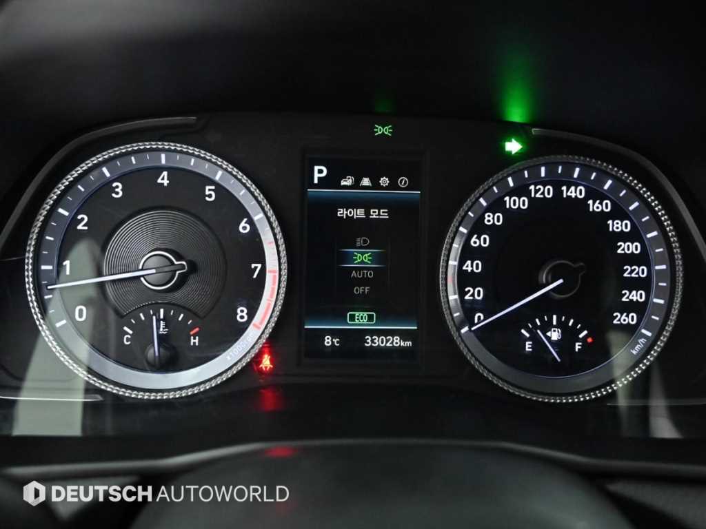 HYUNDAI Sonata - Vista 8