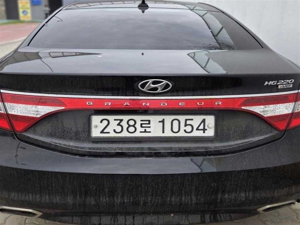 HYUNDAI Grandeur - Vista 2