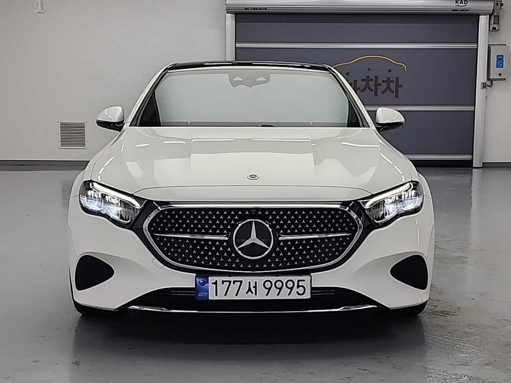 Mercedes Benz E class - Vista 2