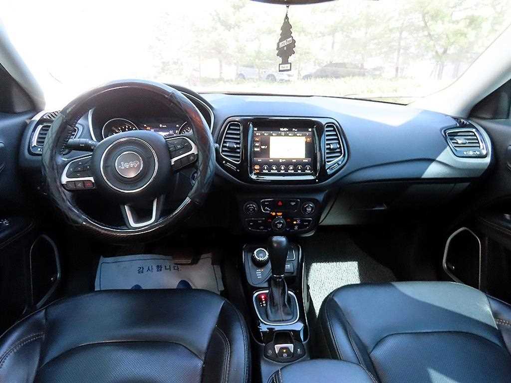 Jeep Compass - Vista 7