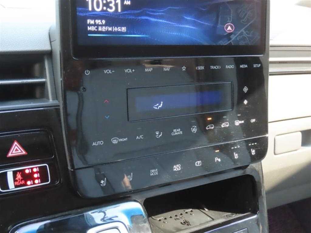 HYUNDAI Staria - Vista 7