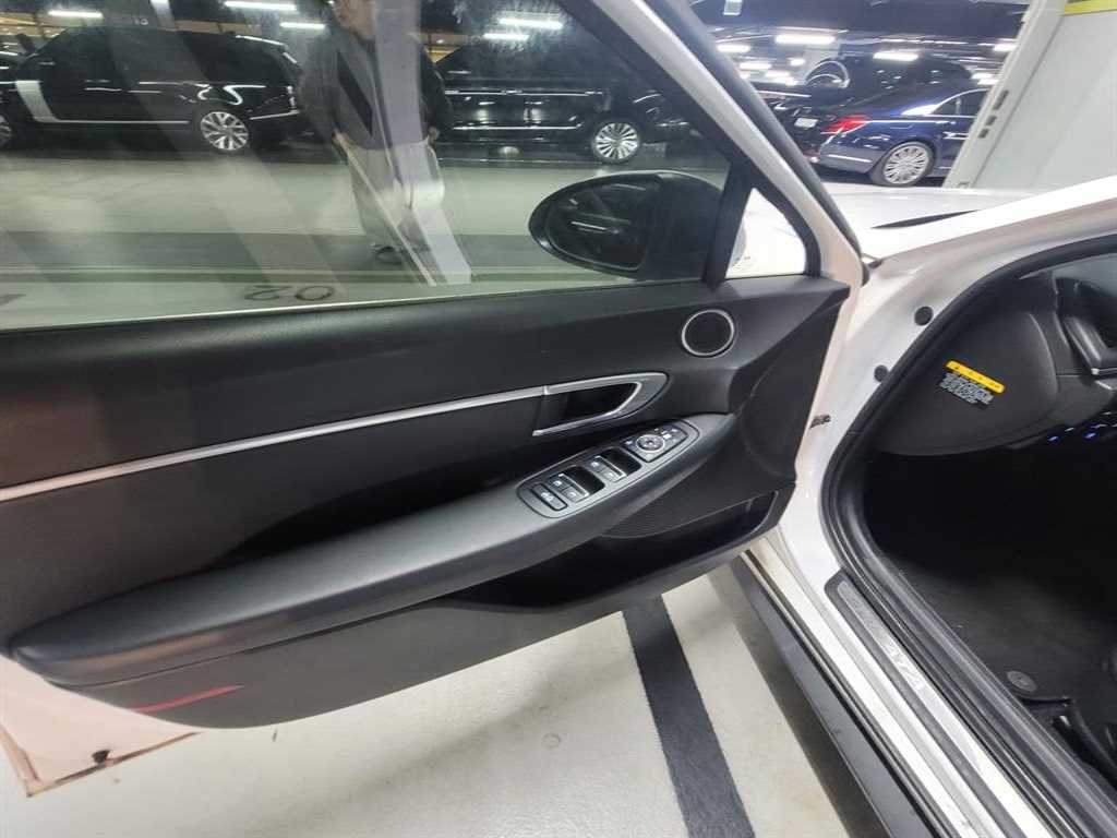 HYUNDAI Sonata - Vista 7