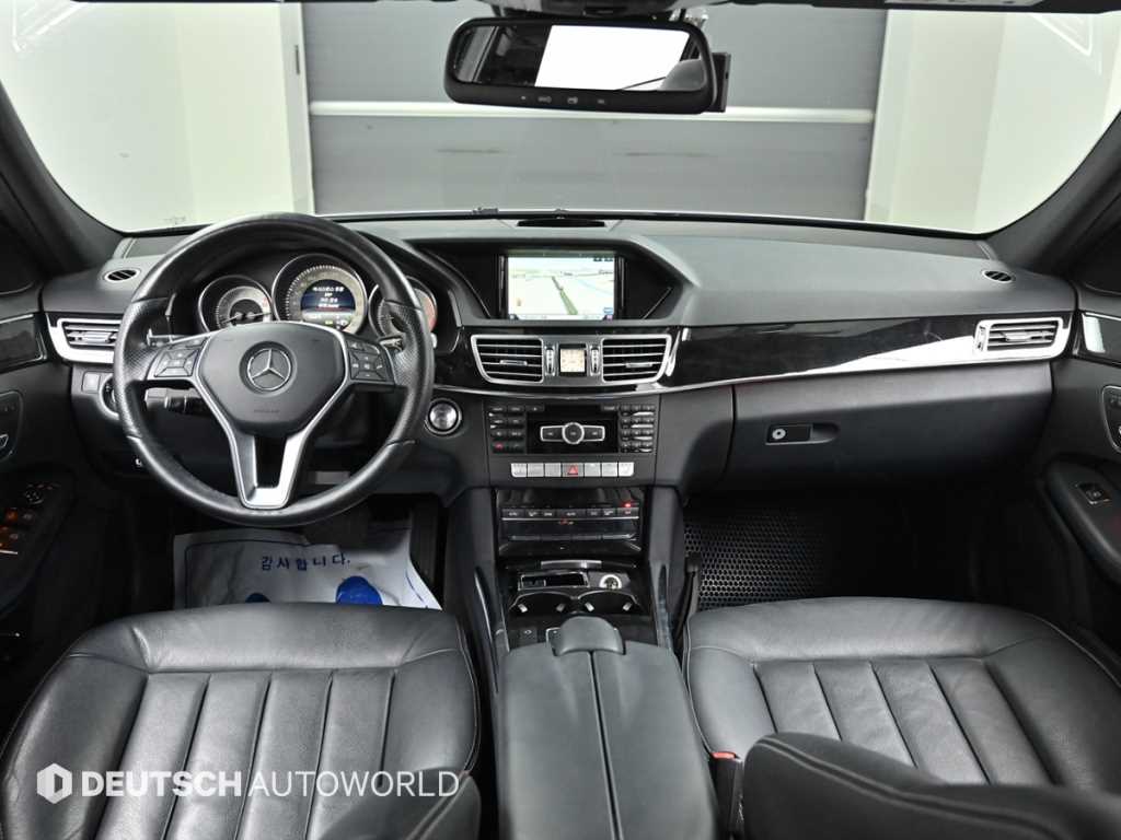 Mercedes Benz E class - Vista 7