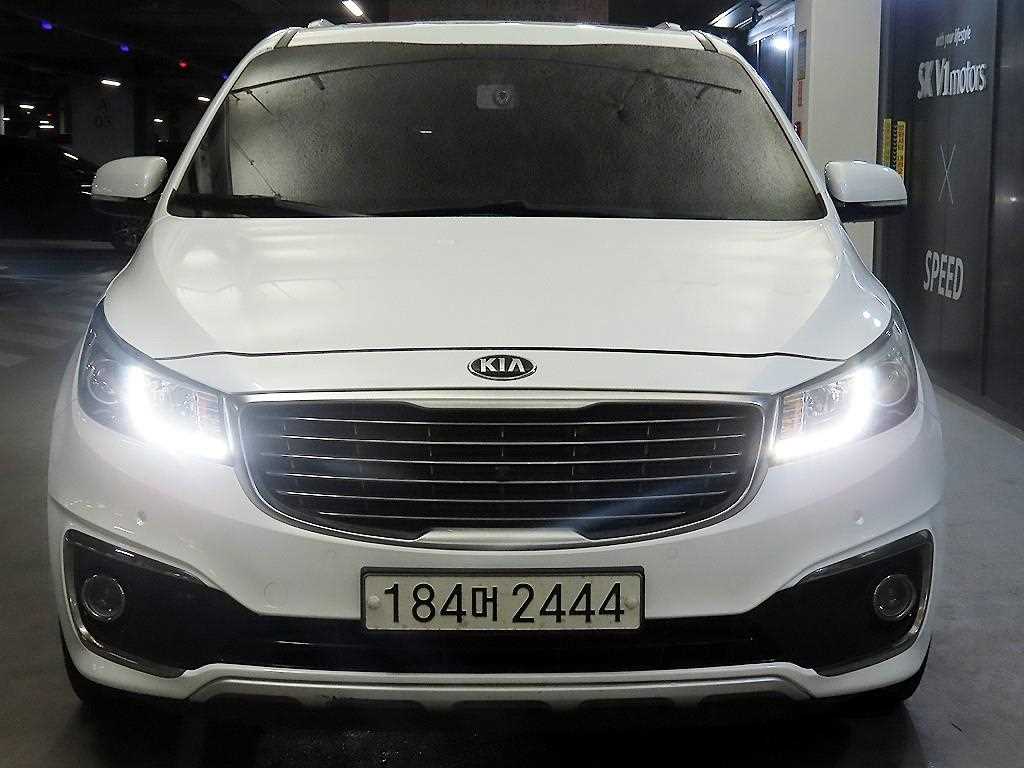 KIA Carnival - Vista 2