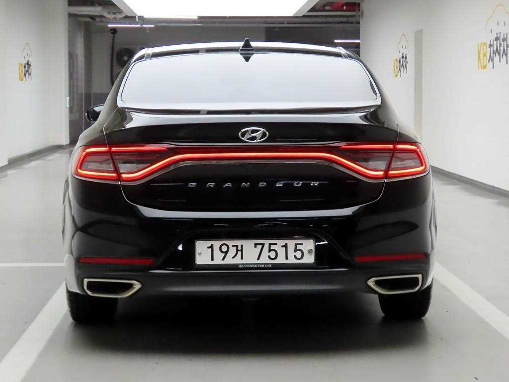 HYUNDAI Grandeur - Vista 3