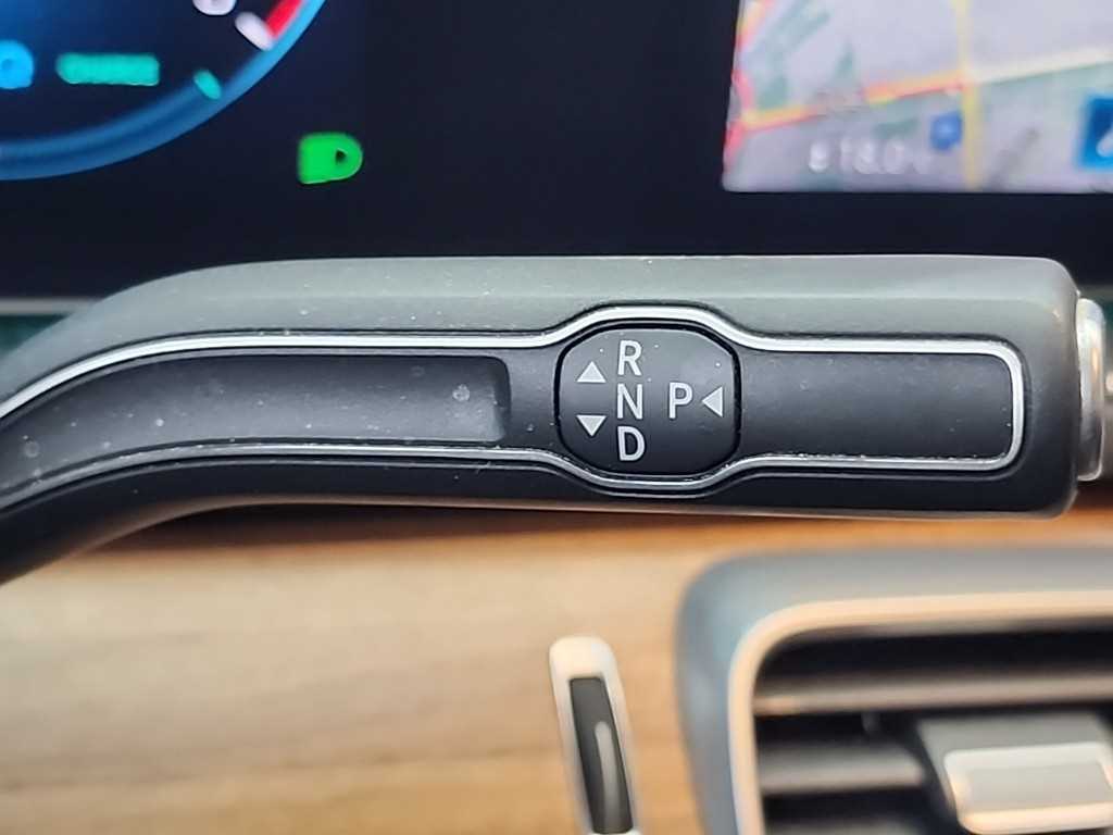 Mercedes Benz GLE Class - Vista 8