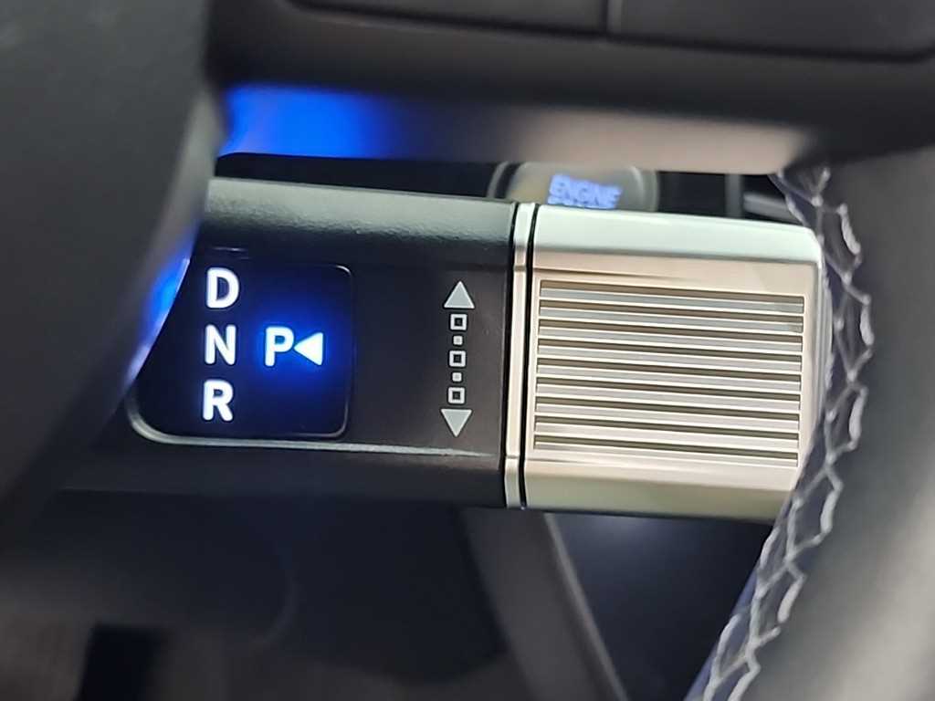 HYUNDAI Sonata - Vista 8