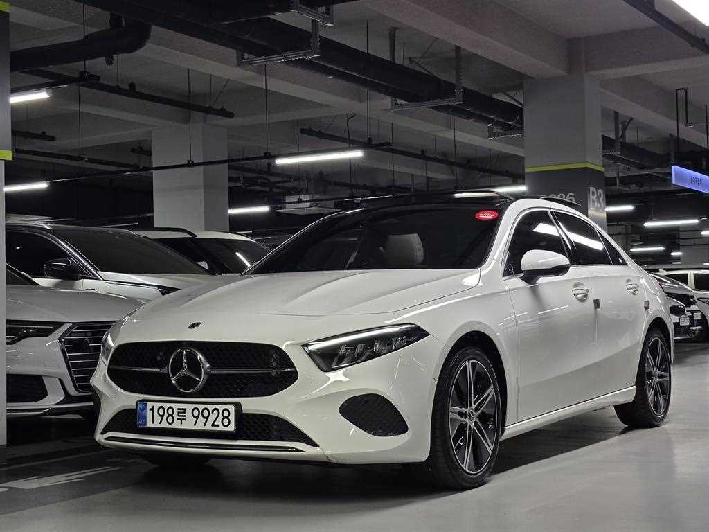 Mercedes Benz A Class 2024 Blanco - Importación desde Corea - HF Imports Iquique - Foto 1
