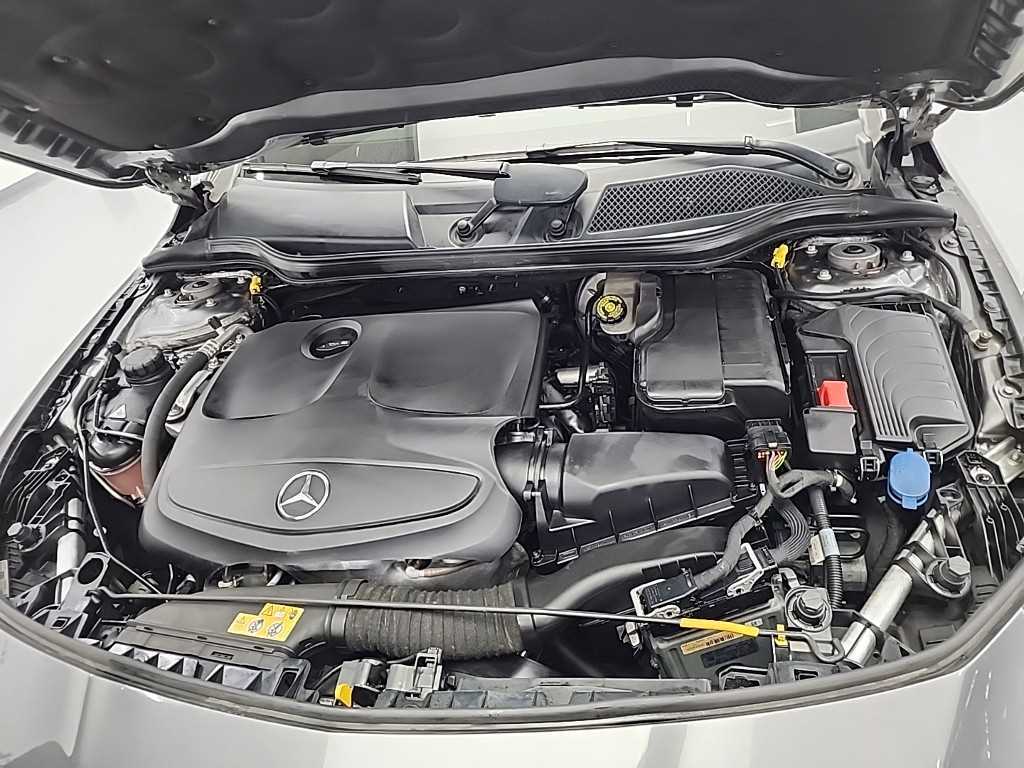 Mercedes Benz CLA Class - Vista 5