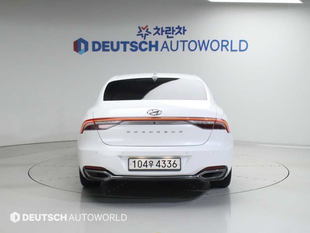 HYUNDAI Grandeur - Vista 4