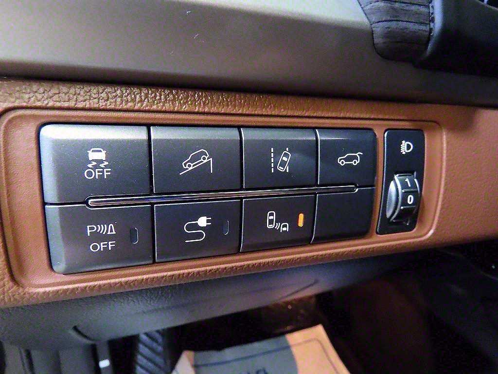 Ssangyong Rexton 2018 Negro - Importación desde Corea - HF Imports Iquique - Foto 14