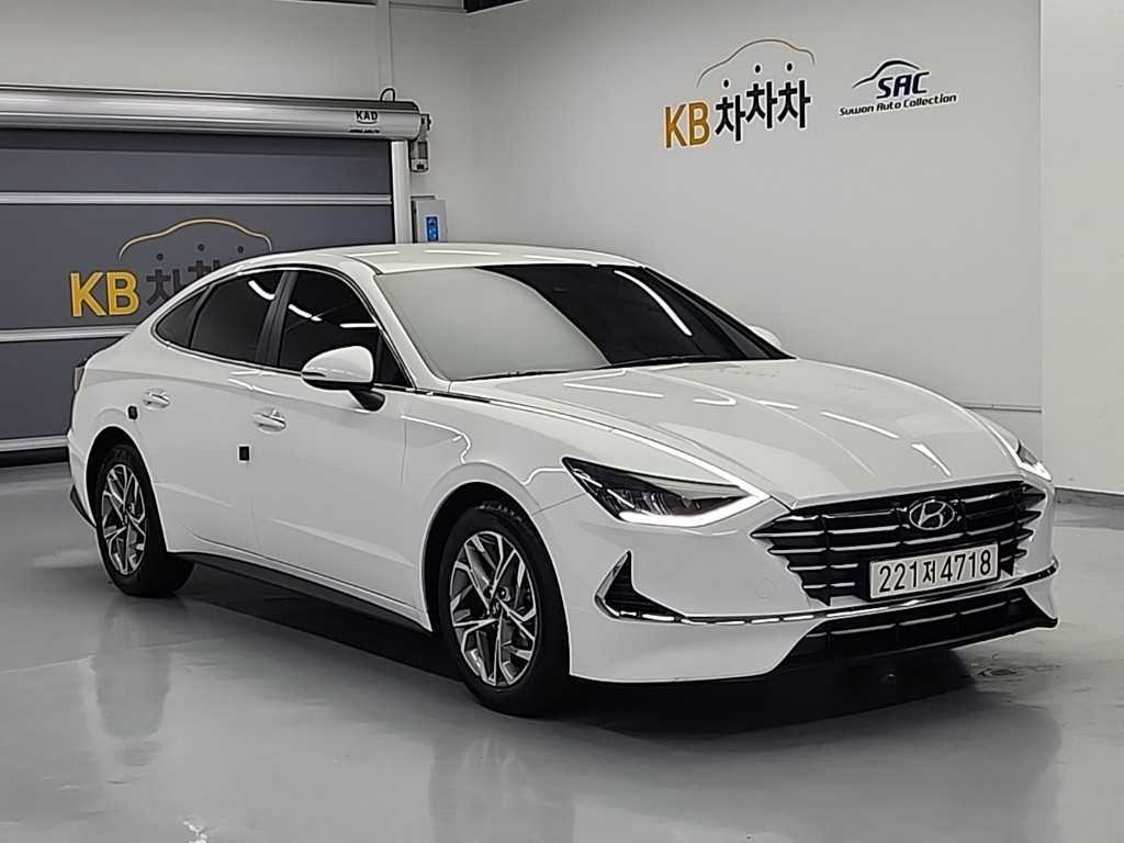 HYUNDAI Sonata - Vista 4