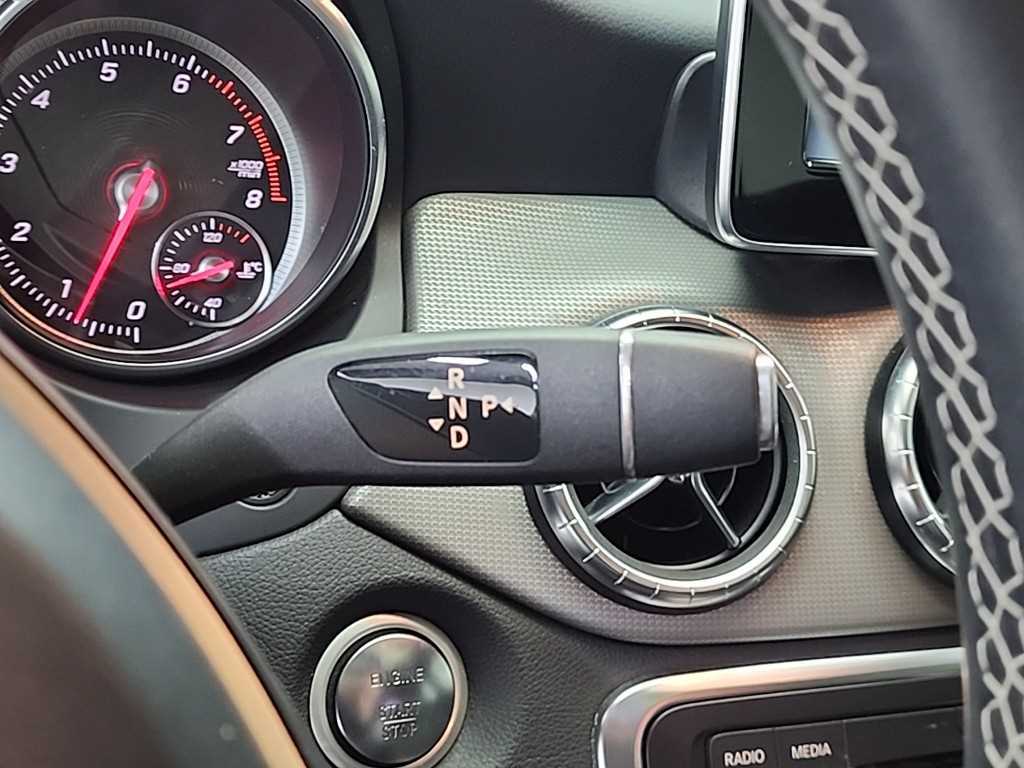 Mercedes Benz CLA Class - Vista 8