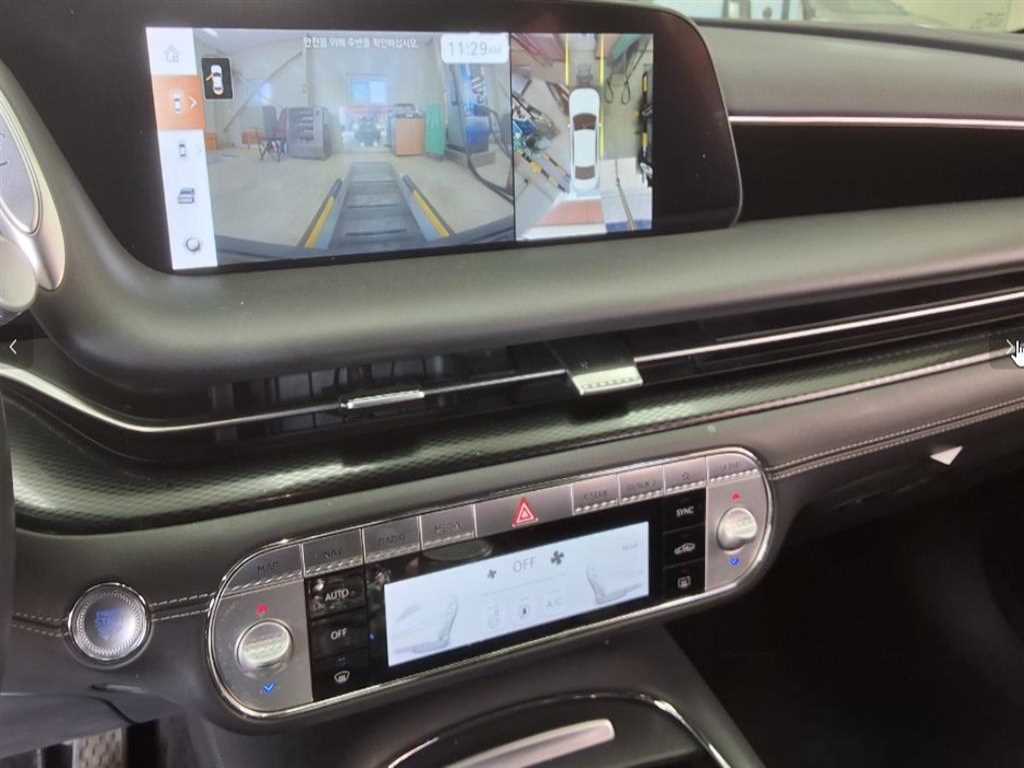 Genesis G90 - Vista 11