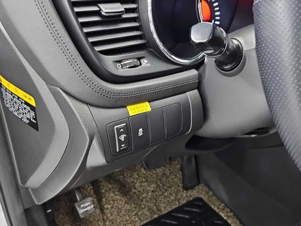 KIA K5 - Vista 12
