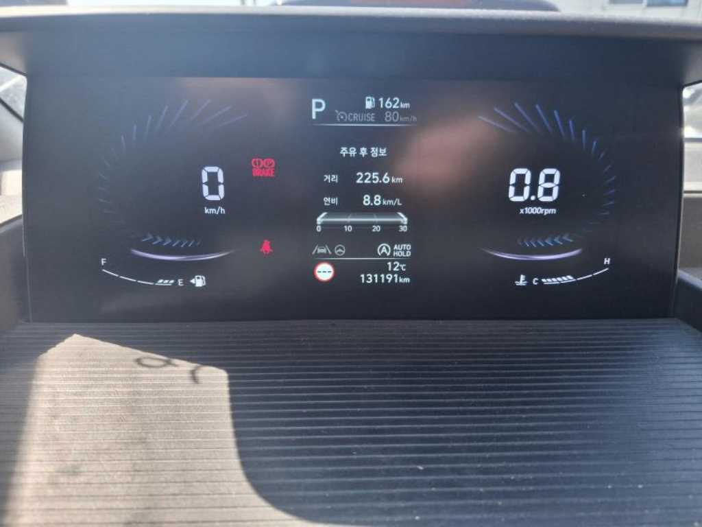 HYUNDAI Staria - Vista 9