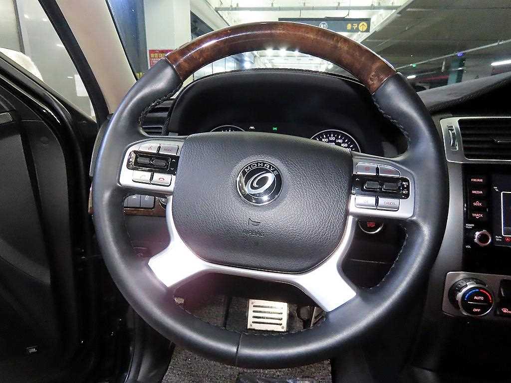 KIA Mohave - Vista 8