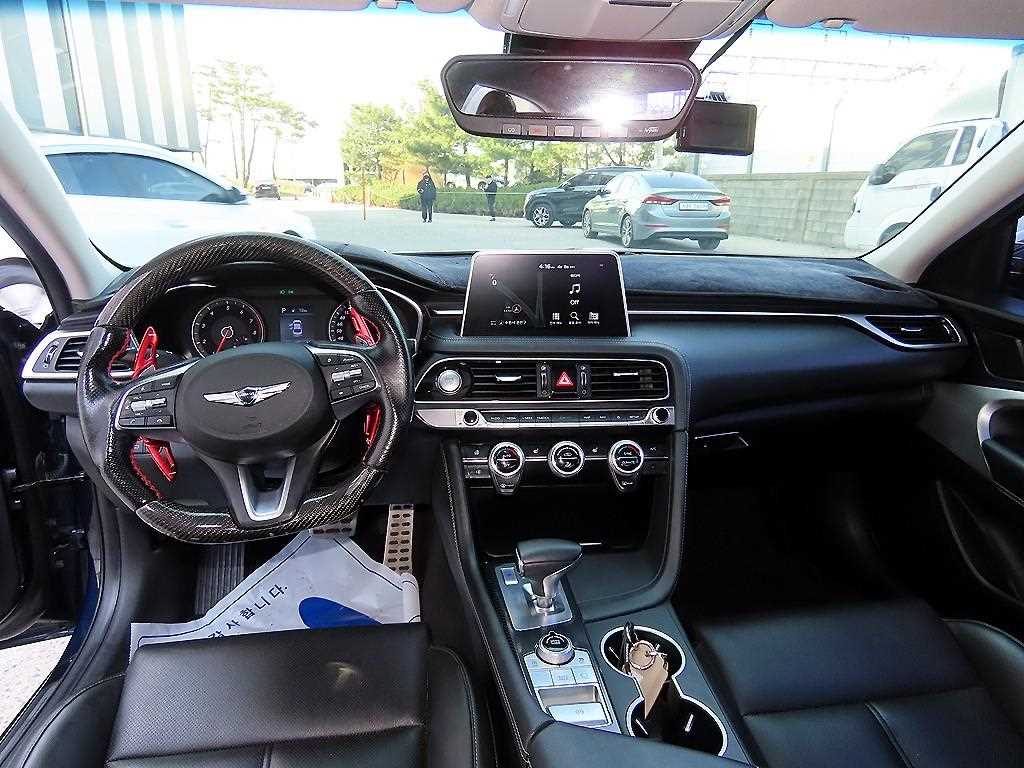 Genesis G70 - Vista 7