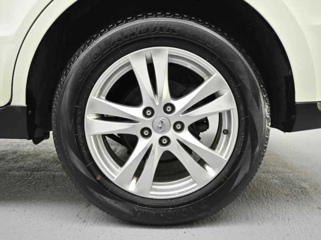 HYUNDAI Santa Fe - Vista 5