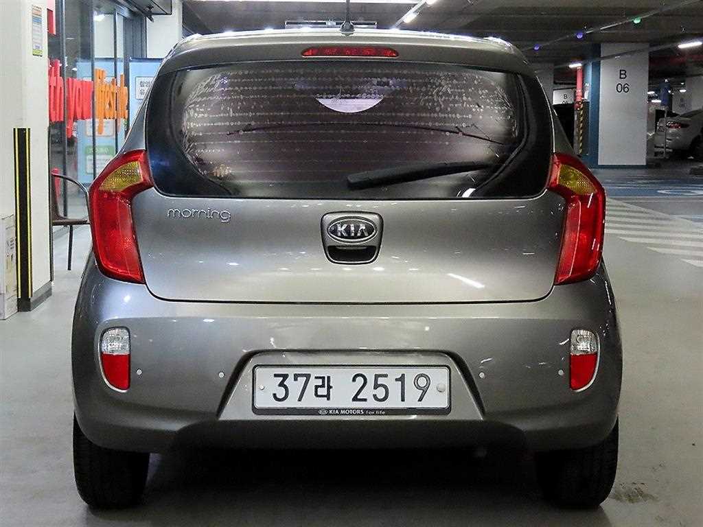 KIA Morning - Vista 5