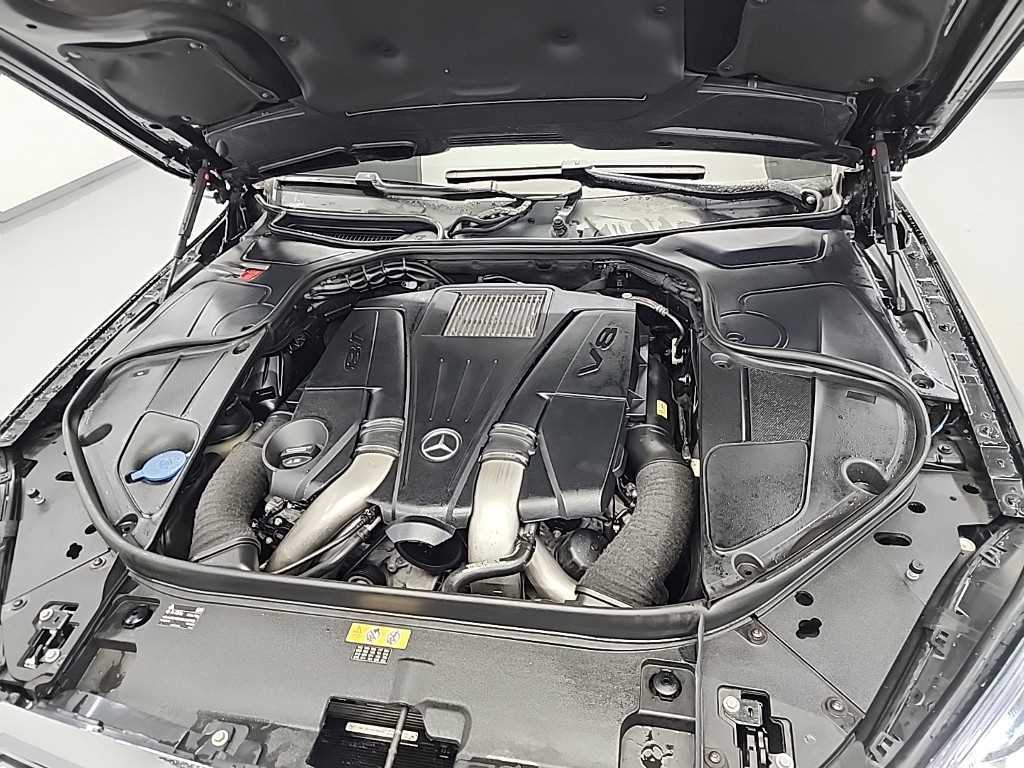 Mercedes Benz S Class - Vista 5